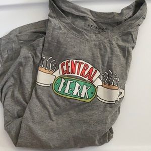 Central perk friends tee